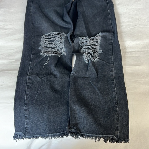 URBAN OUTFITTERS REDONE LEVIS - Picture 7 of 7